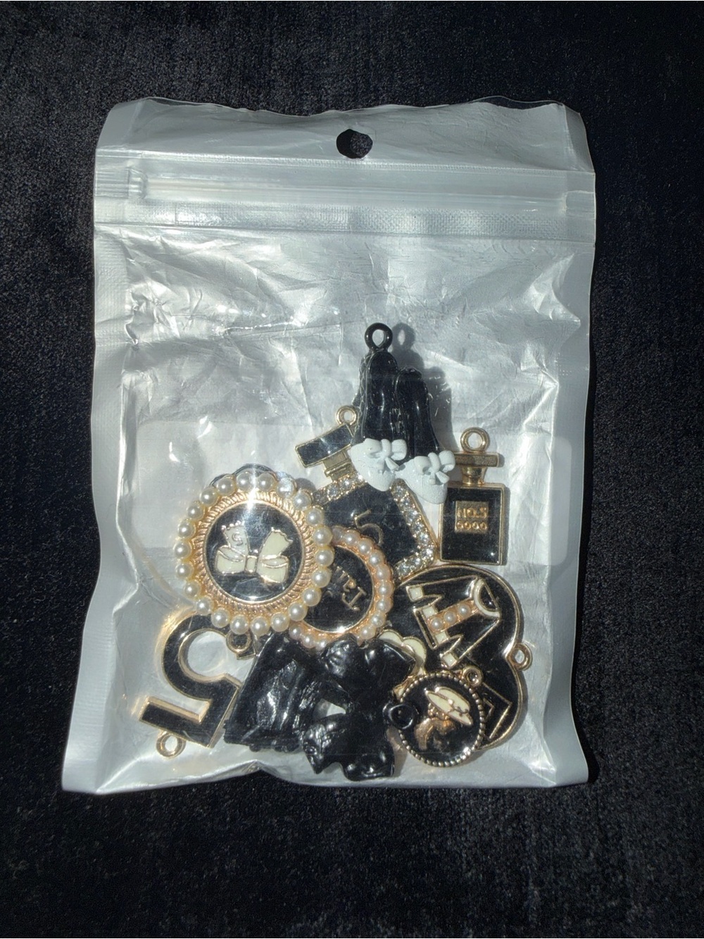 Black and Gold Bracelet Charms Accessory Pack